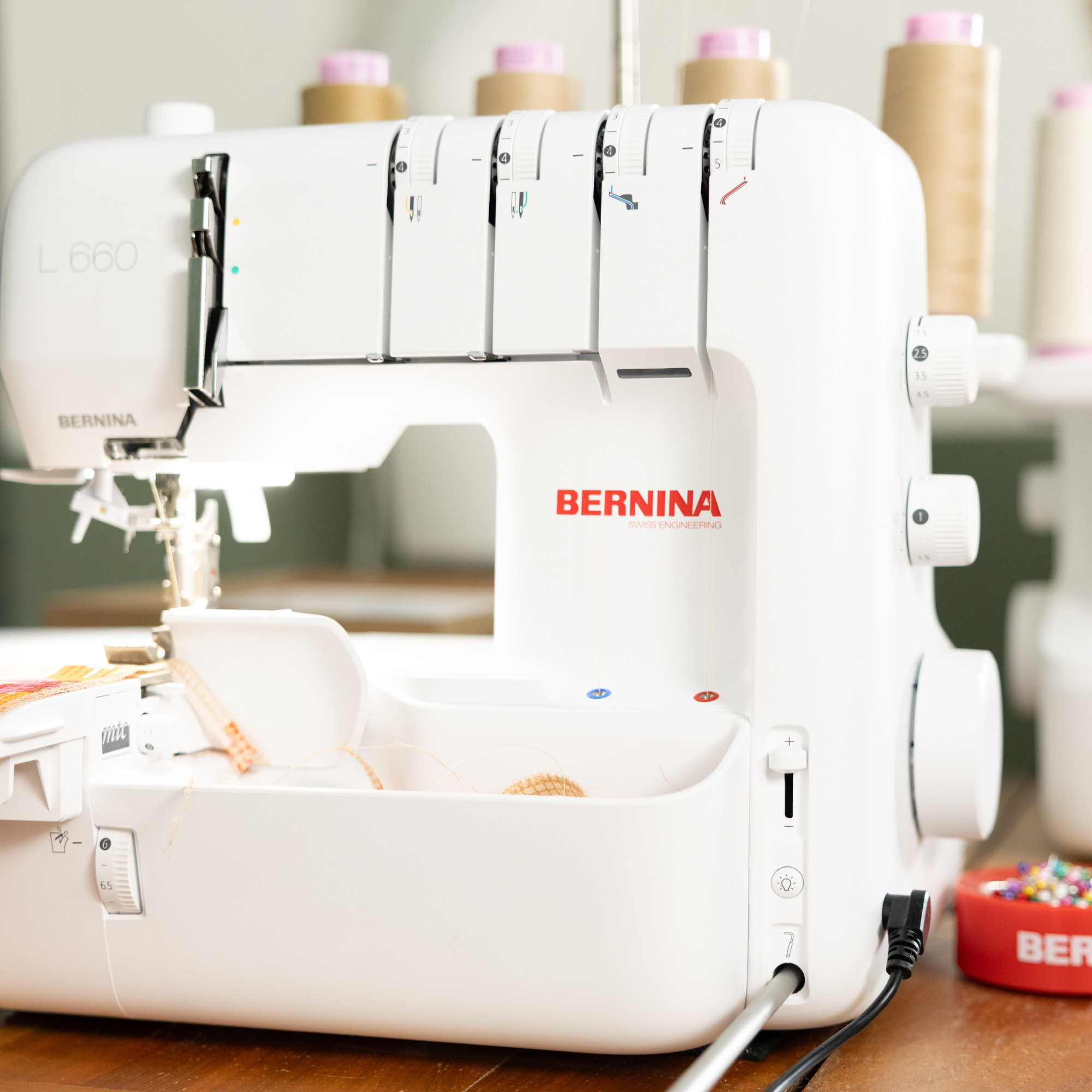 BERNINA L 660 Overlockmaskin