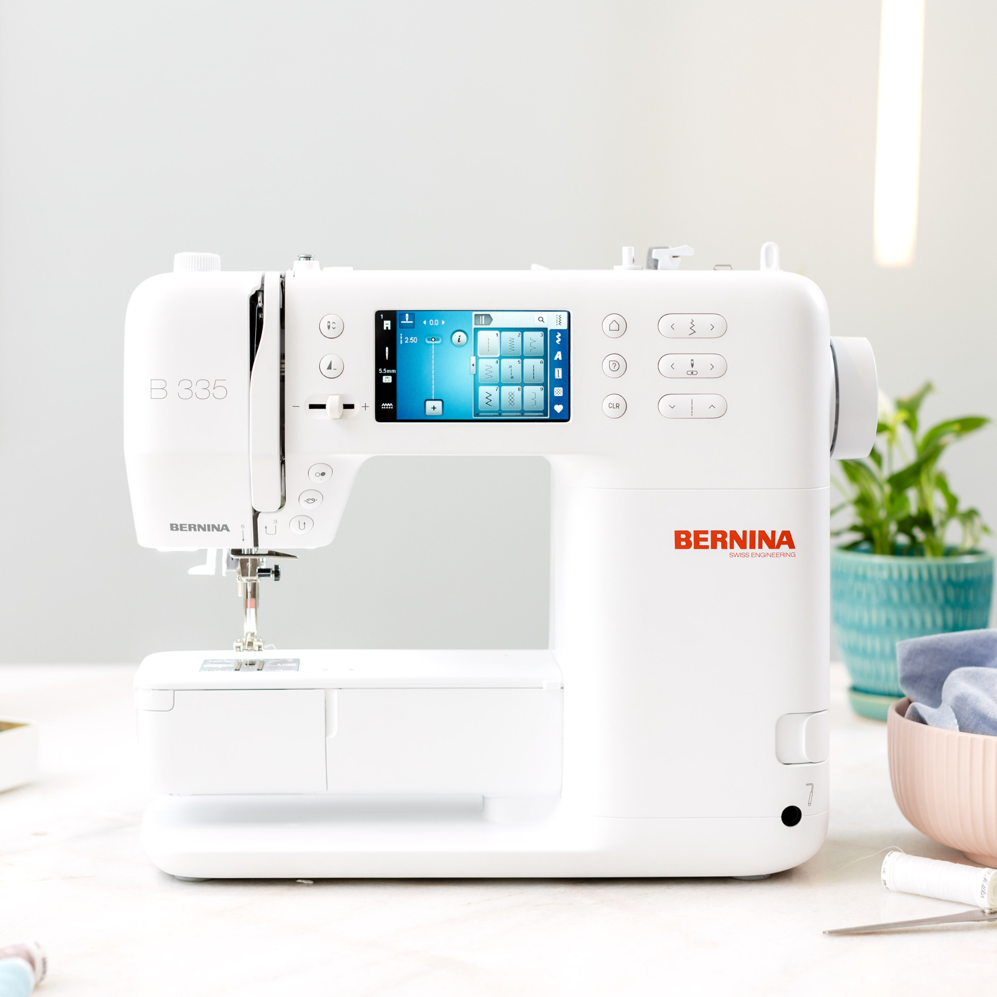 NYHET! BERNINA 335 (Gen. 2)