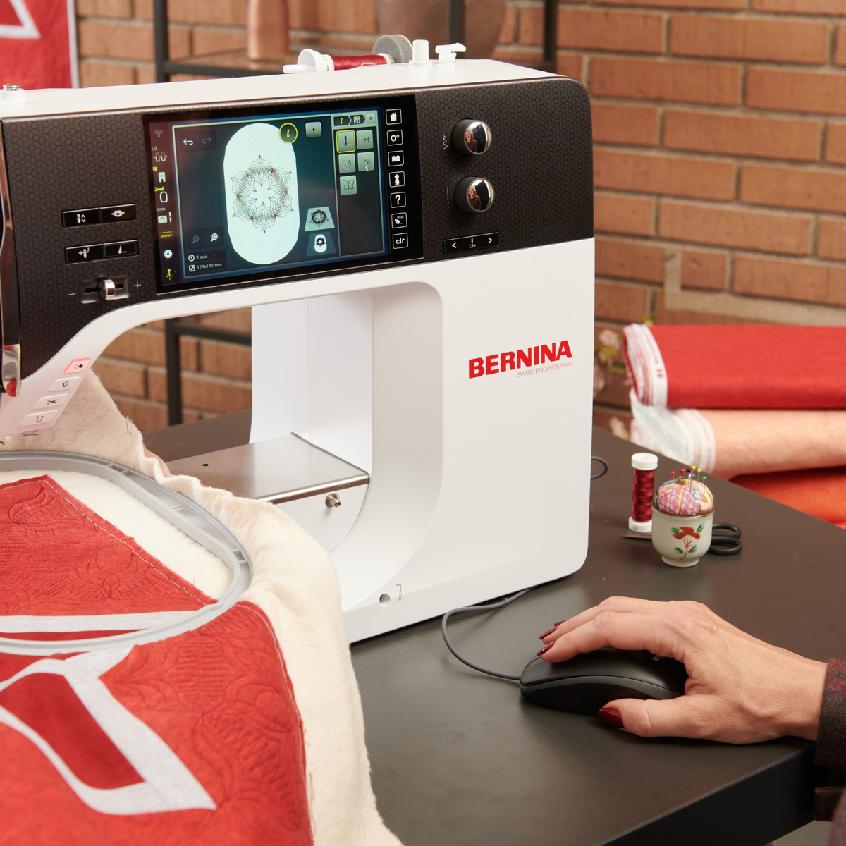 NYHET! BERNINA L 790 ULTRA