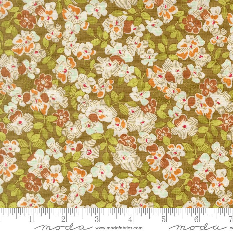 Bomull - Moda Butternut and Sage Blomster olive