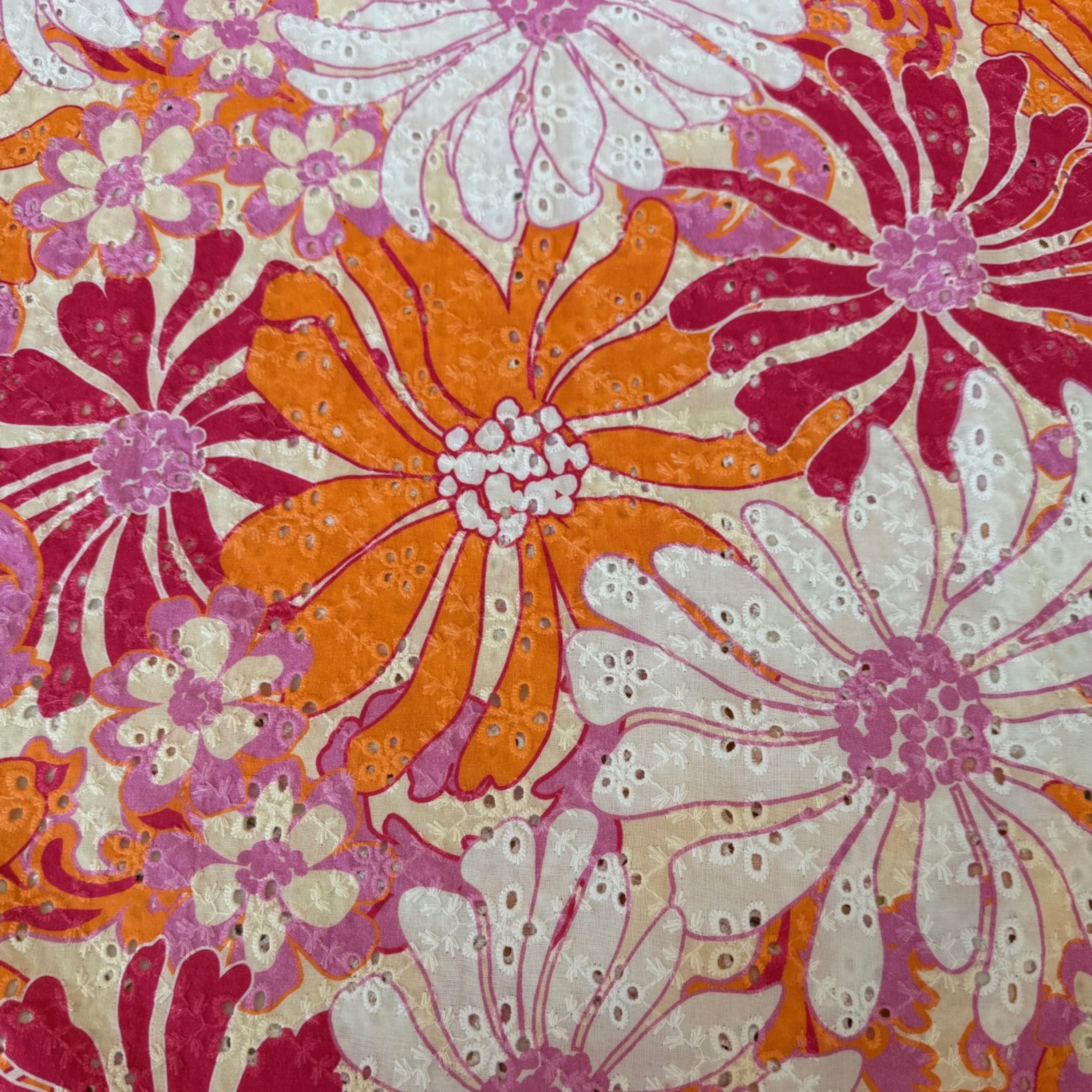 Engelsk Blonde Bomull - Stor Sommer Blomster brodert