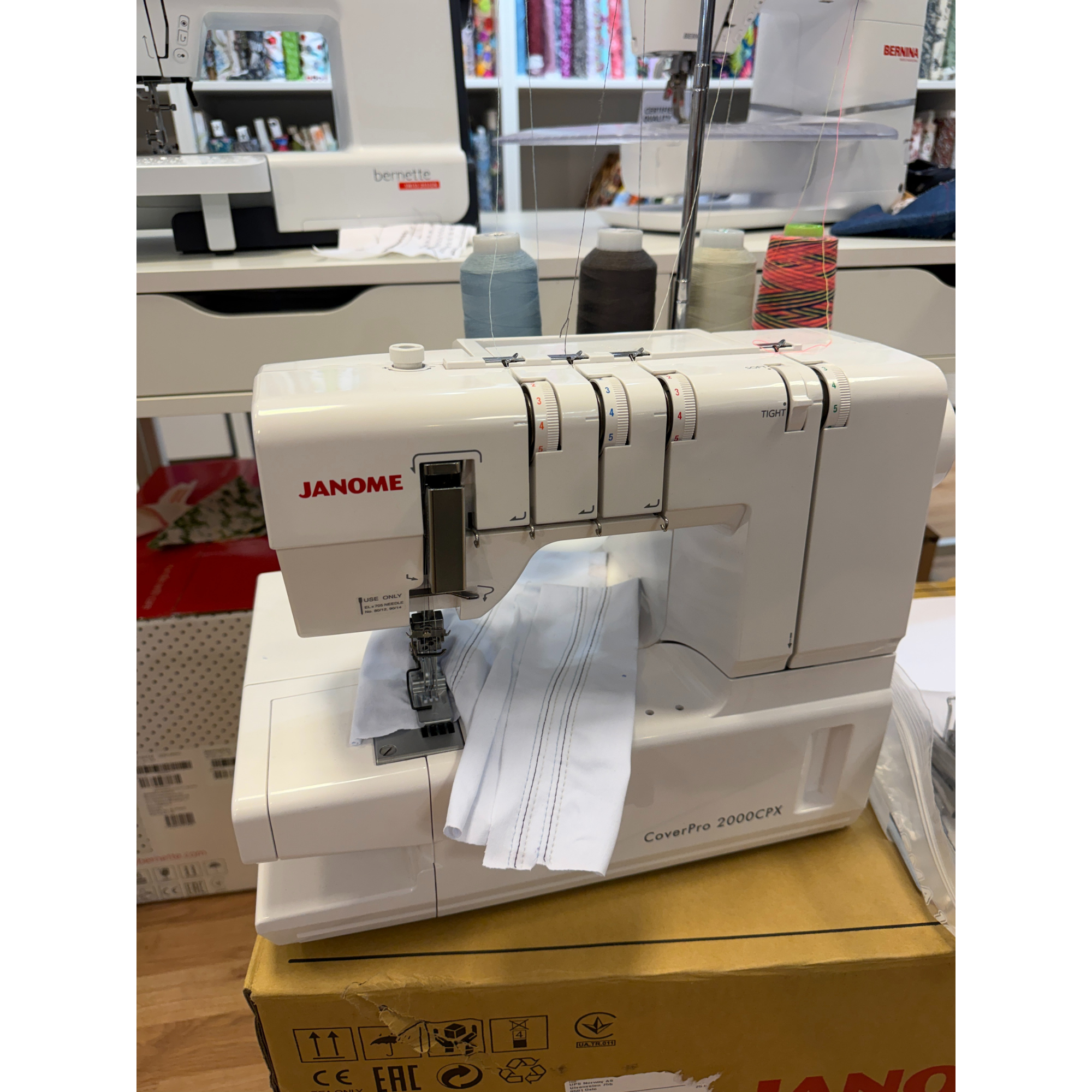 Innbyttemaskin - Janome Cover Pro 2000 CPX inkl. kantebåndsappara 12mm