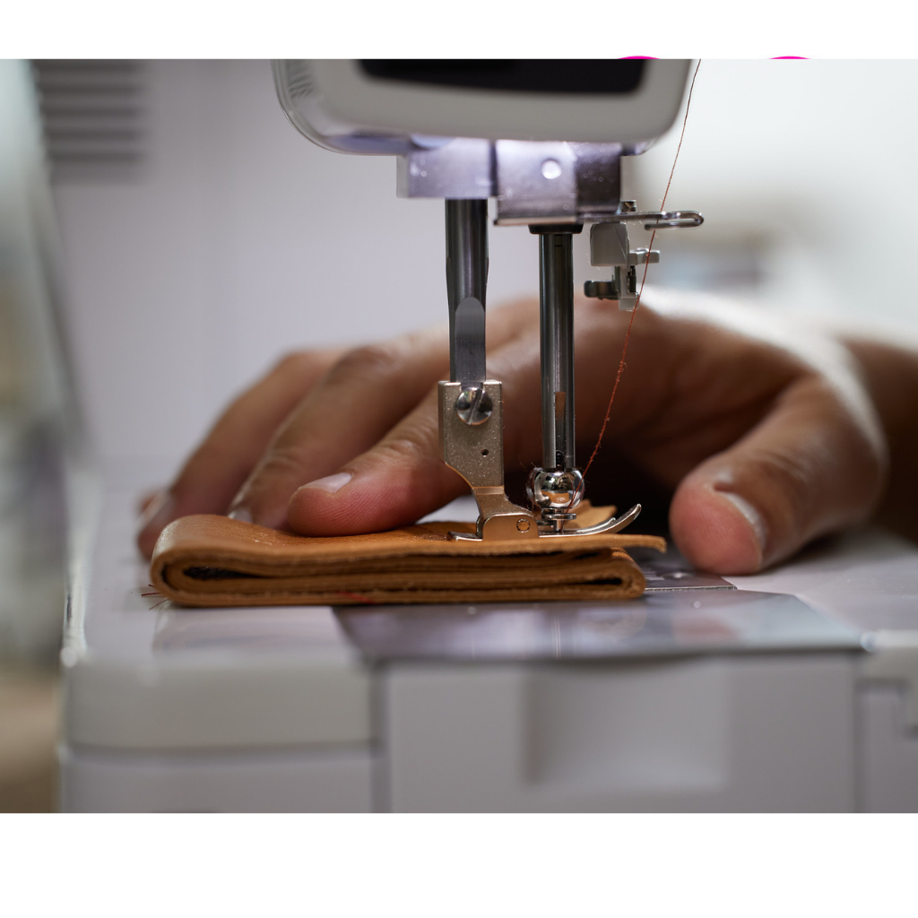 Kampanje! Bernette 08 Heavy Duty Rettsømsmaskin Professional inkl. bonuspakke