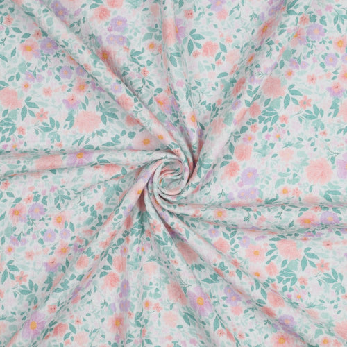 Musselin - Hvit med pastell blomster