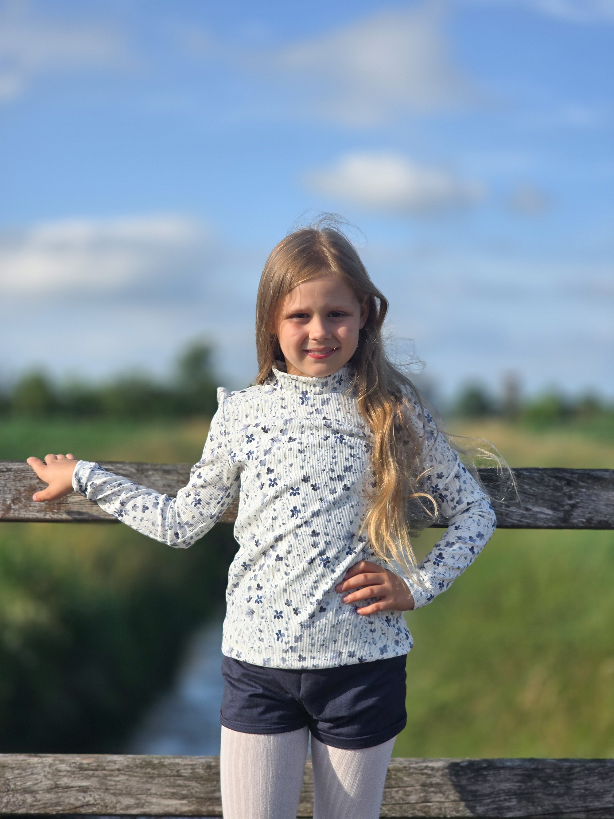 Ribbet Jersey - Søte Blomster, Offwhite Rosa
