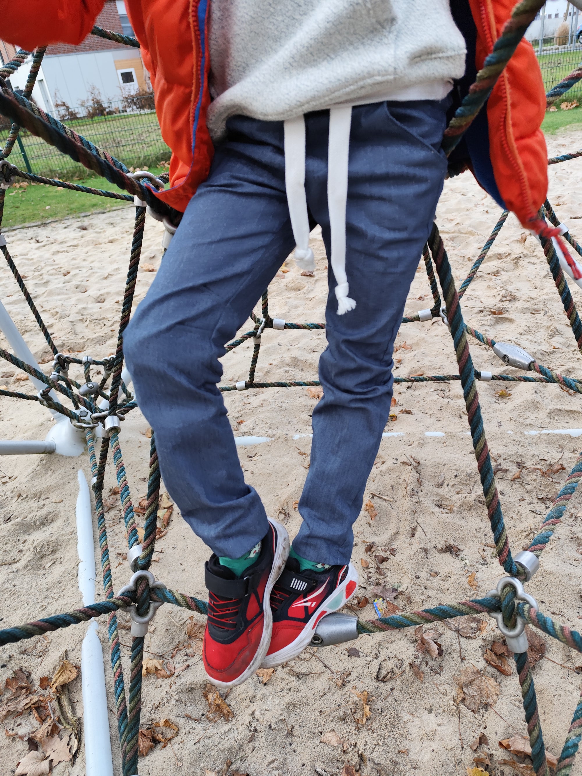 Tynn Denim/Jeans med litt Stretch - Mørk Blå