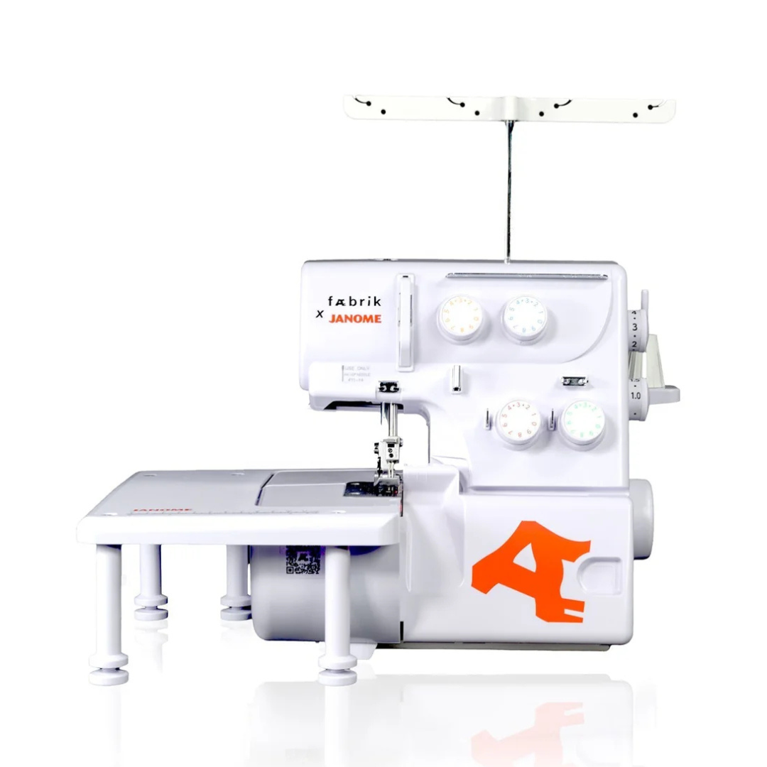 Janome Fæbrik Overlock 4D Inkl. bok fra Fæbrikk til barn