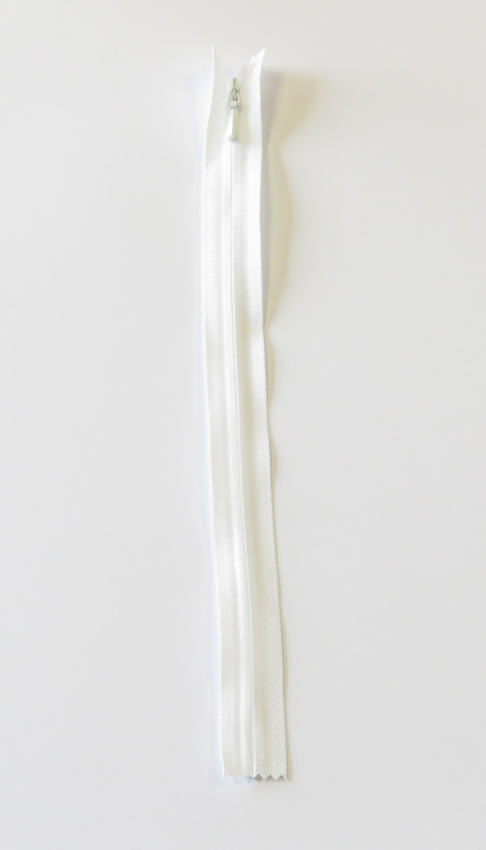Usynlig Glidelås 22cm(4mm), Hvit