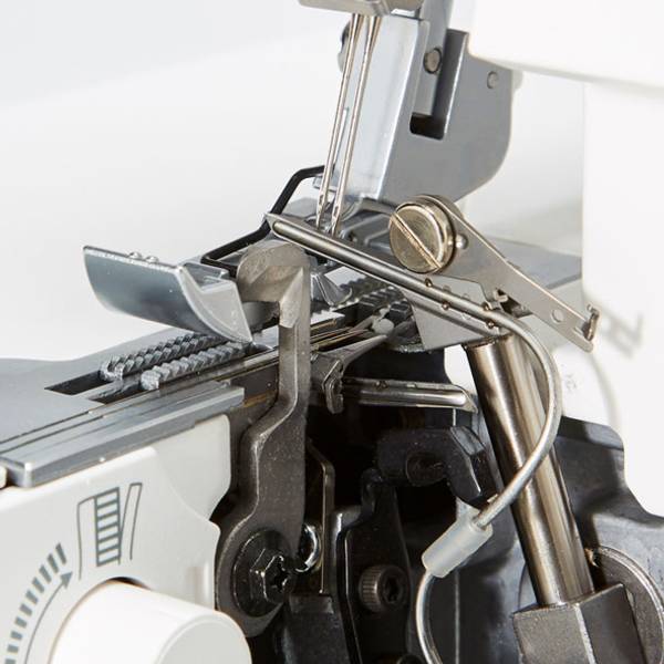 Kampanje! Janome AirThread 2000D inkl. bonuspakke