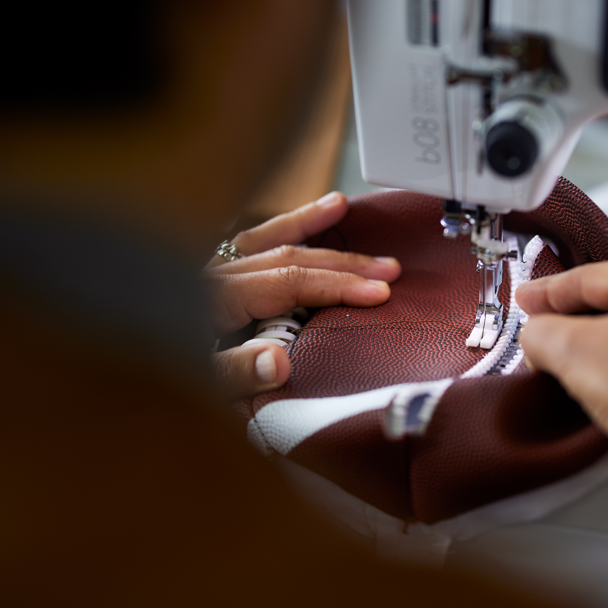 Kampanje! bernette 08 Heavy Duty Rettsømsmaskin Professional inkl. bonuspakke