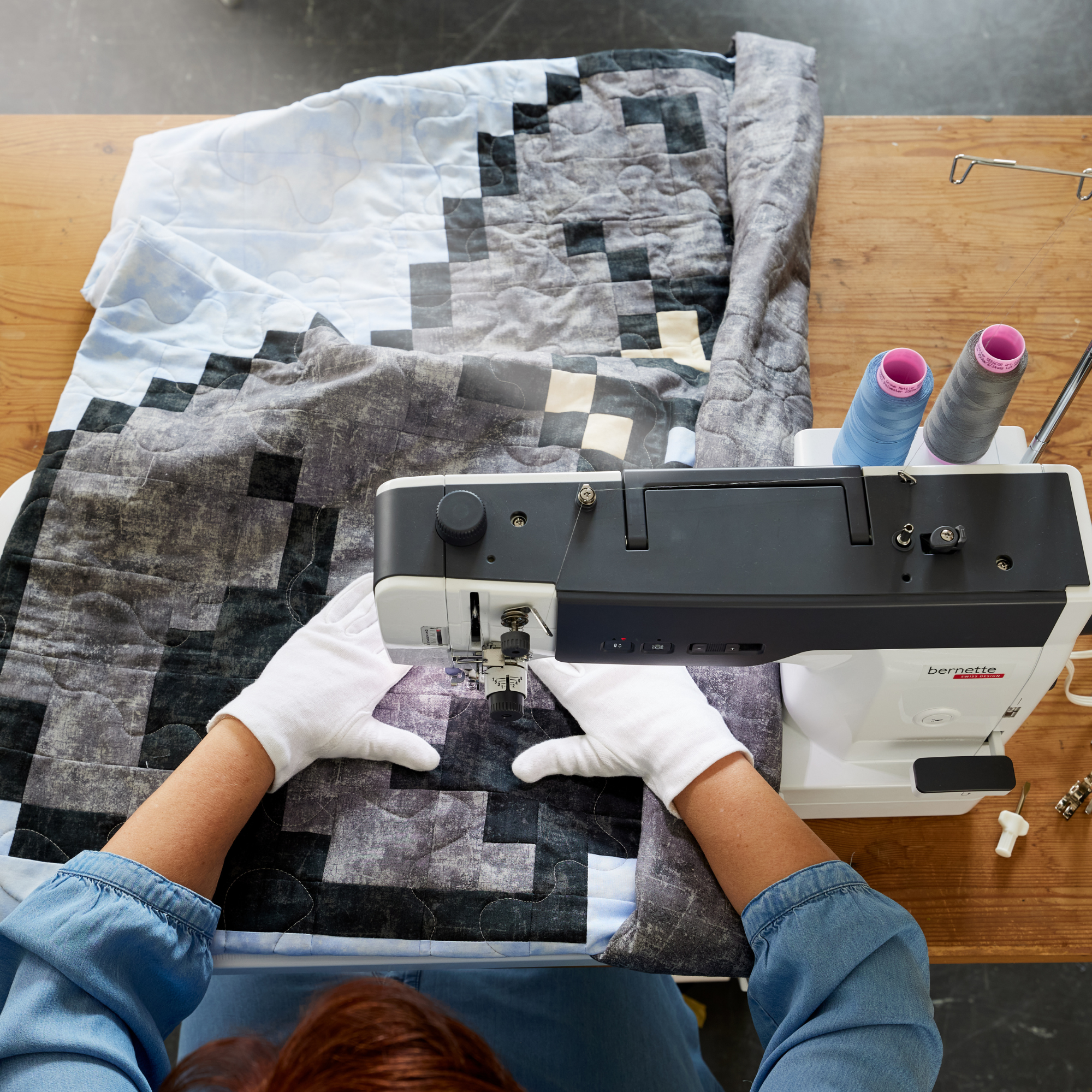 Kampanje! bernette 08 Heavy Duty Rettsømsmaskin Professional inkl. bonuspakke