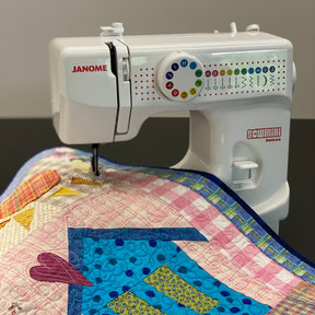 Janome Sew Mini DeLuxe - symaskin for barn
