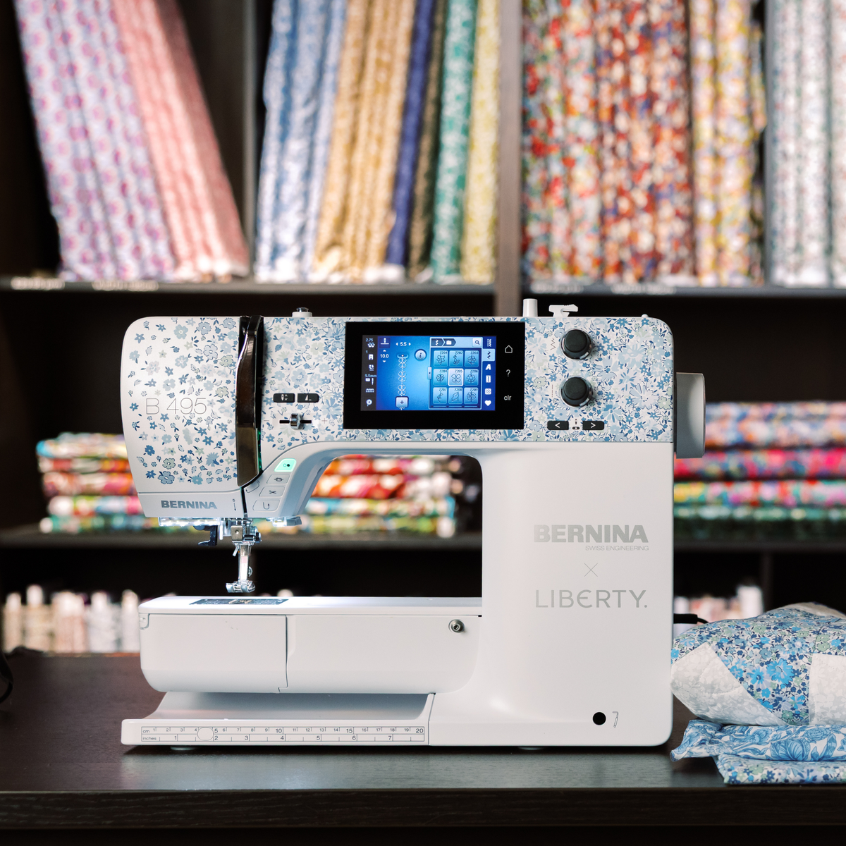 Kampanje! BERNINA 495 Liberty Edition - Stitch Your Love Story