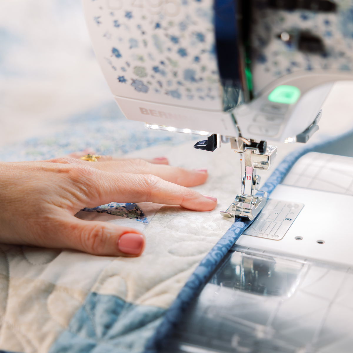 Kampanje! BERNINA 495 Liberty Edition - Stitch Your Love Story