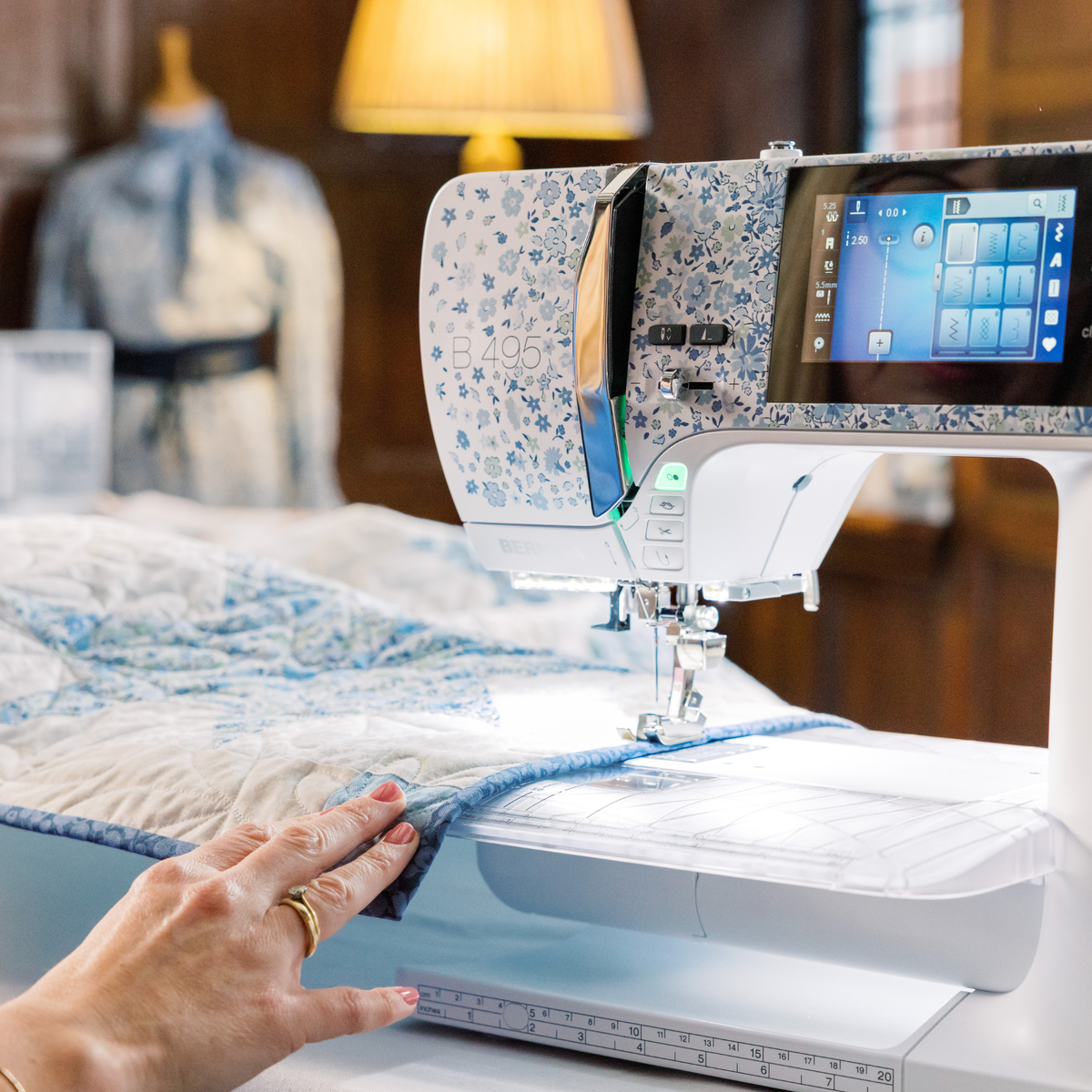 Kampanje! BERNINA 495 Liberty Edition - Stitch Your Love Story