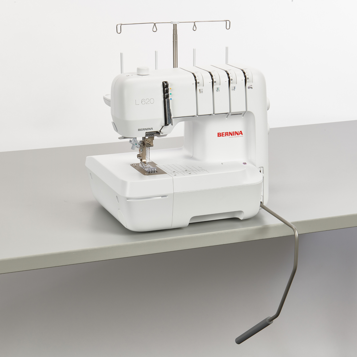 BERNINA L 620 Coverstitch