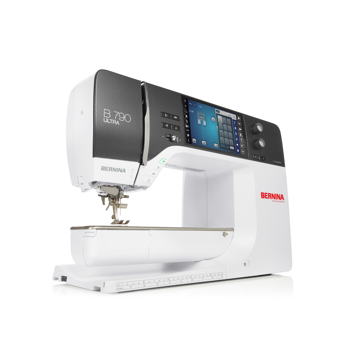 NYHET! BERNINA L 790 ULTRA