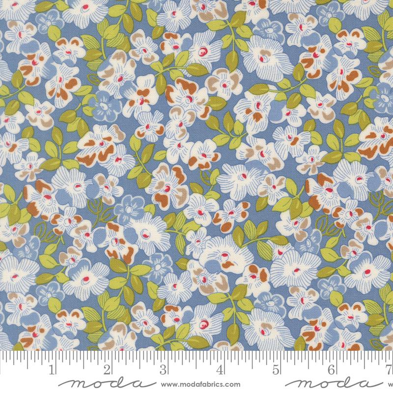 Bomull - Moda Butternut and Sage Blomster blå