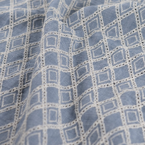 Chambray med Broderi - Diamanter