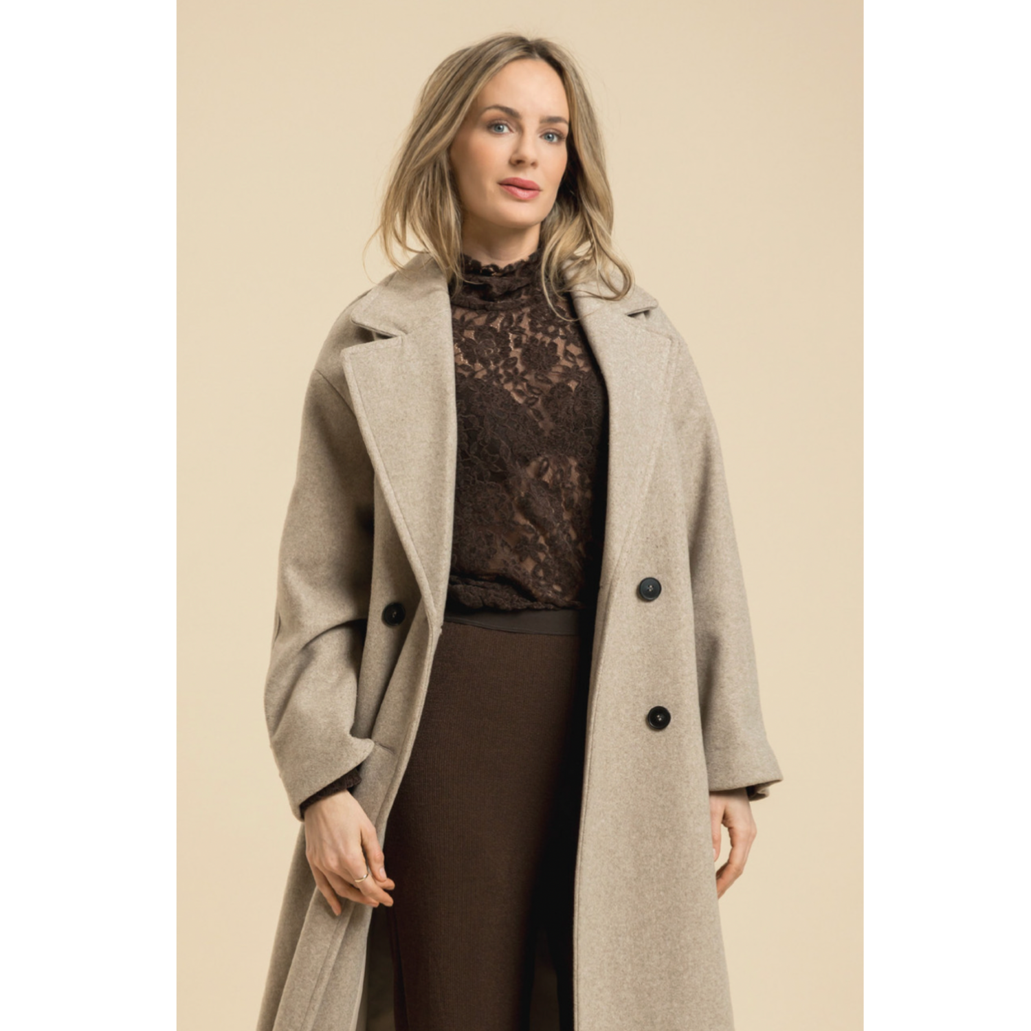 Deluxe Lace blonde med stretch  - Blomster - brun