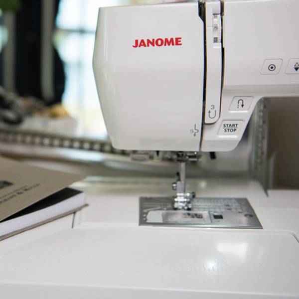 Janome Decor Computer 6050